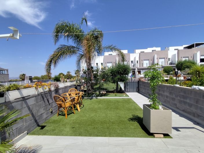 Image No.52-4 Bed Townhouse for sale