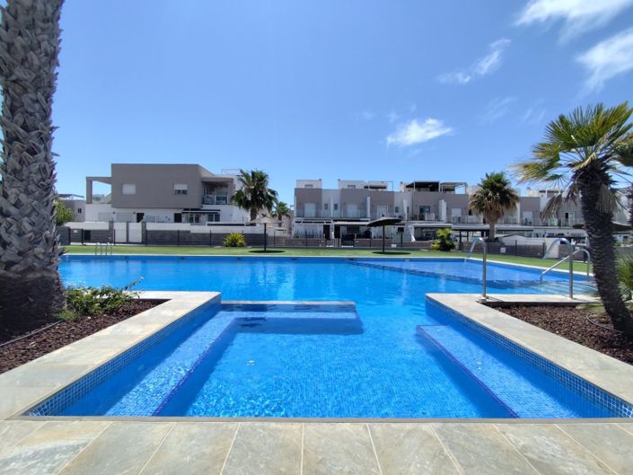 Image No.57-4 Bed Townhouse for sale