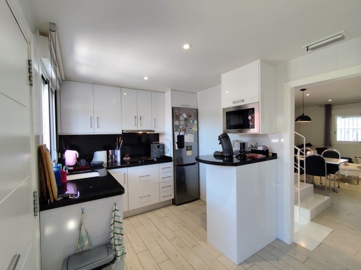 Image No.7-4 Bed Townhouse for sale