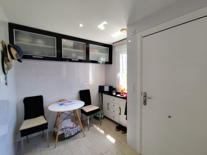 Image No.9-4 Bed Townhouse for sale