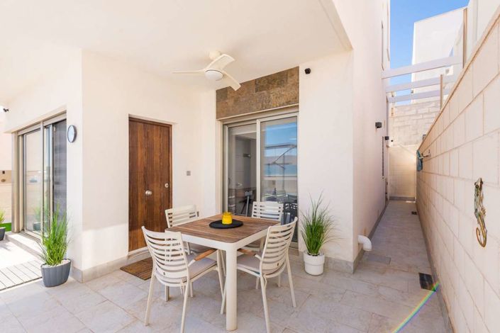 Image No.2-3 Bed Villa for sale