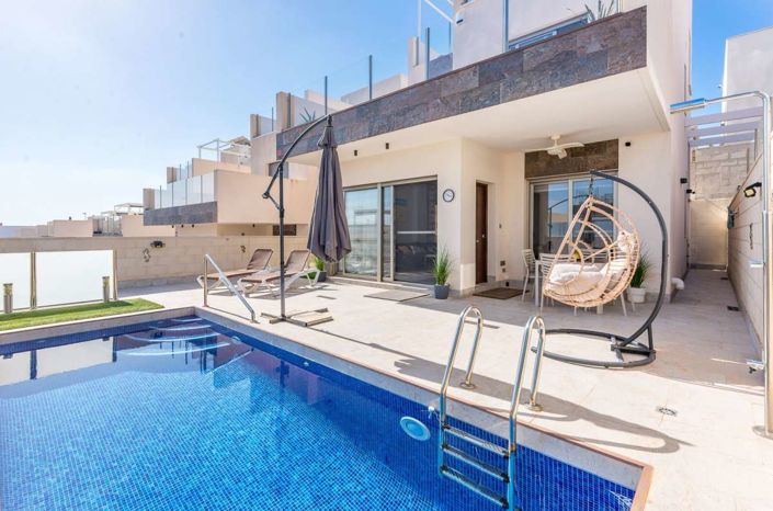 Image No.5-3 Bed Villa for sale