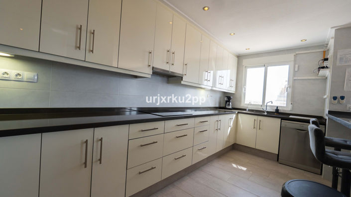 Image No.13-3 Bed Apartment for sale