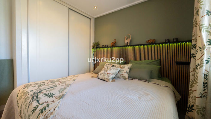 Image No.17-3 Bed Apartment for sale