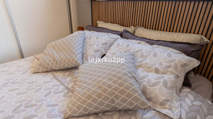 Image No.21-3 Bed Apartment for sale