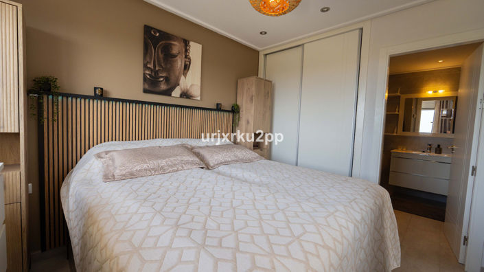 Image No.27-3 Bed Apartment for sale
