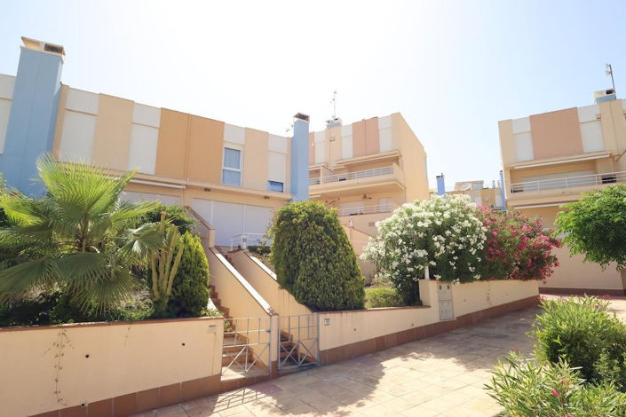 Image No.2-3 Bed Townhouse for sale