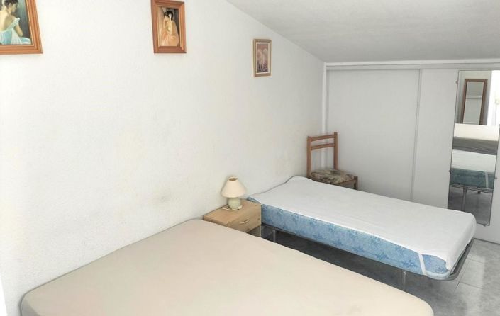 Image No.16-2 Bed Townhouse for sale