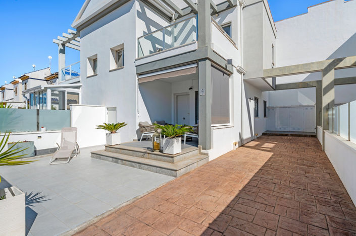 Image No.5-3 Bed Townhouse for sale