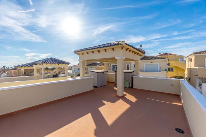 Image No.24-3 Bed Villa for sale