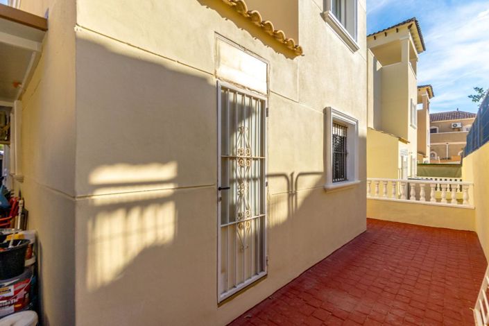 Image No.34-3 Bed Villa for sale