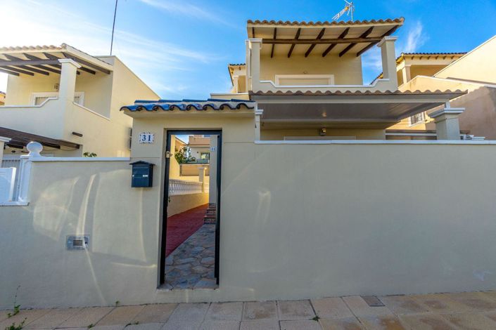 Image No.35-3 Bed Villa for sale
