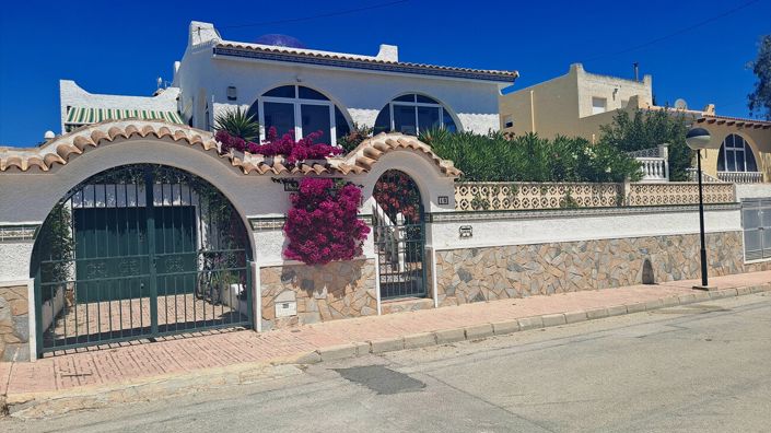 Image No.3-Villa de 3 chambres à vendre à Villamartin
