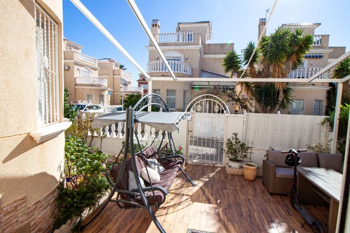 Image No.4-4 Bed Villa for sale