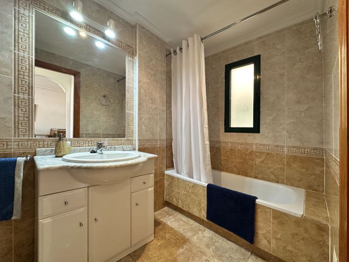 Image No.13-2 Bed Apartment for sale