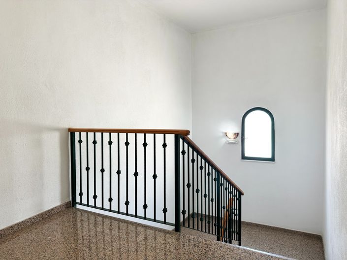 Image No.26-2 Bed Apartment for sale