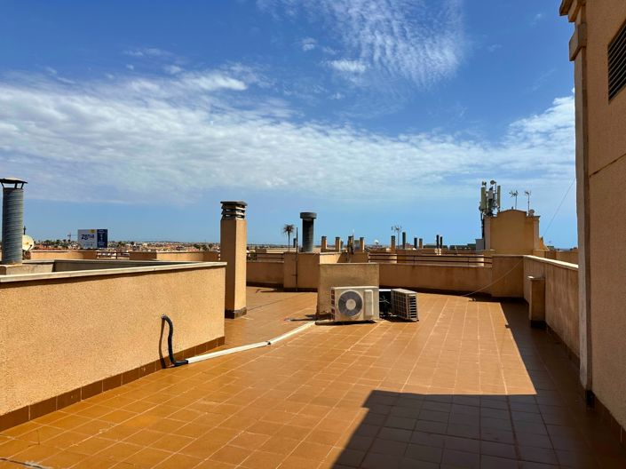 Image No.27-2 Bed Apartment for sale