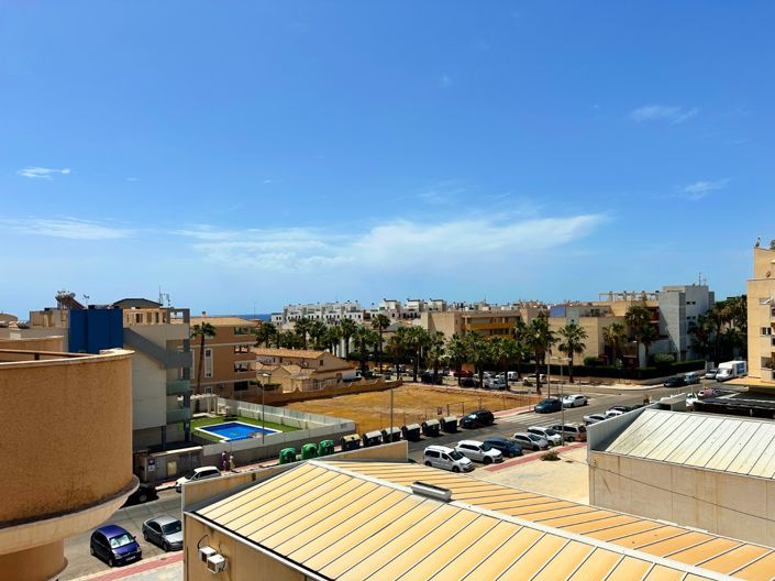 Image No.28-2 Bed Apartment for sale