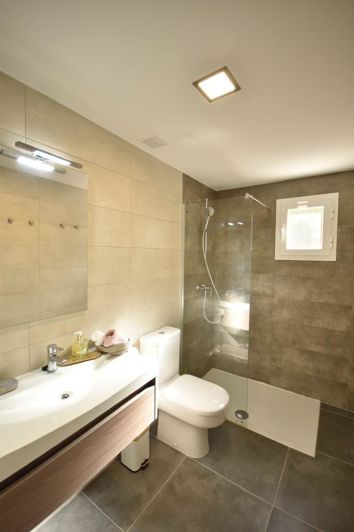Image No.19-3 Bed Apartment for sale