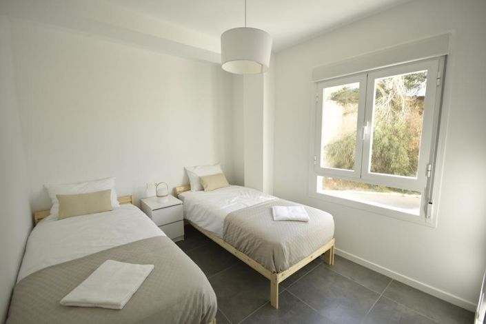 Image No.22-3 Bed Apartment for sale