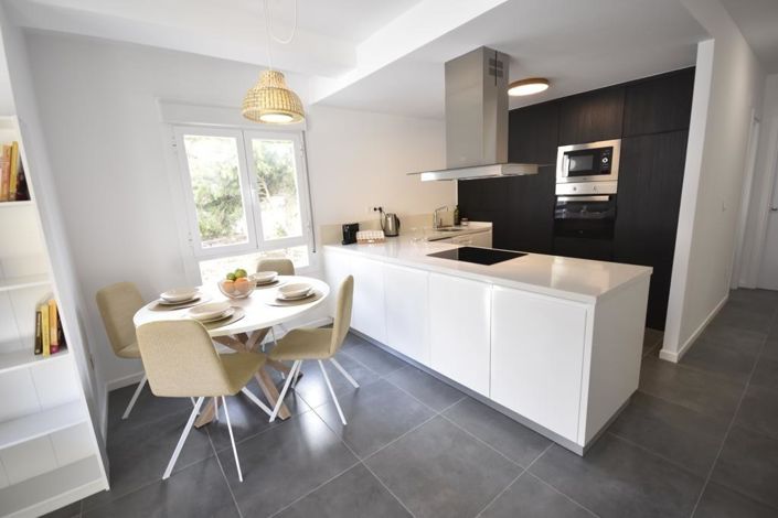 Image No.6-3 Bed Apartment for sale