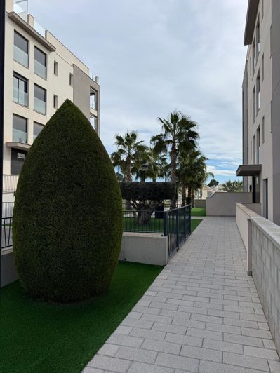 Image No.23-2 Bed Apartment for sale