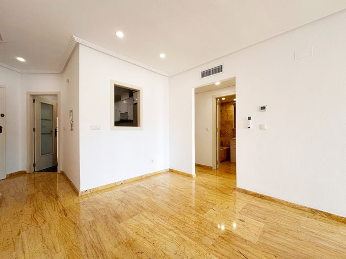 Image No.16-2 Bed Apartment for sale
