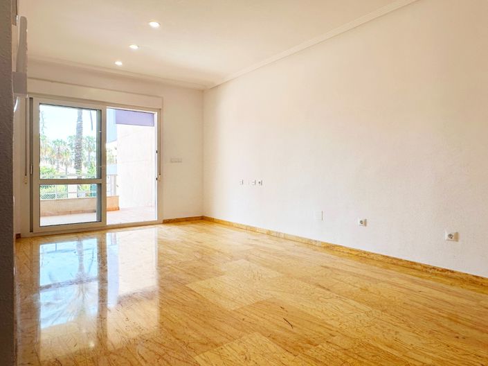 Image No.18-2 Bed Apartment for sale