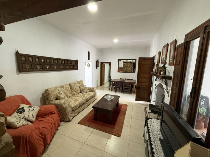 Image No.18-4 Bed Country House for sale