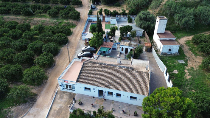 Image No.2-4 Bed Country House for sale