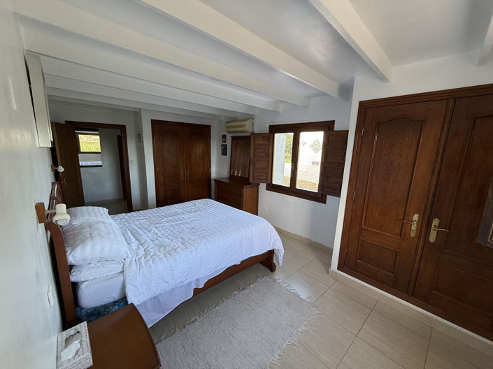 Image No.28-4 Bed Country House for sale
