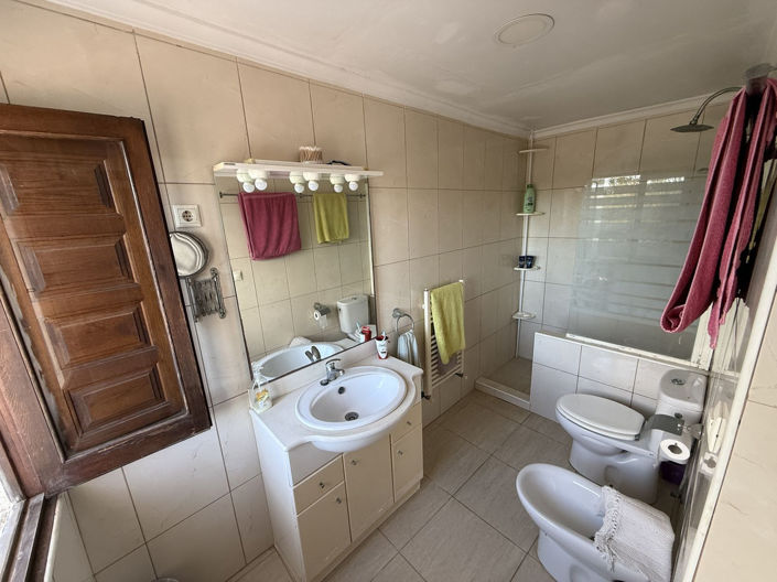 Image No.29-4 Bed Country House for sale