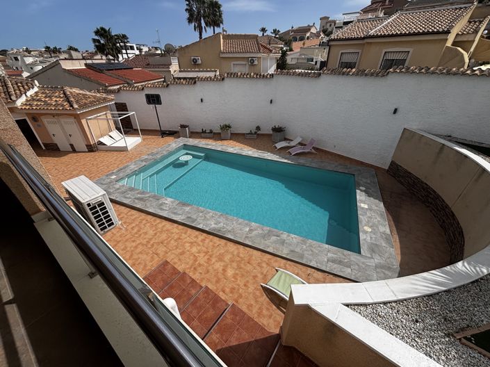 Image No.29-4 Bed Villa for sale