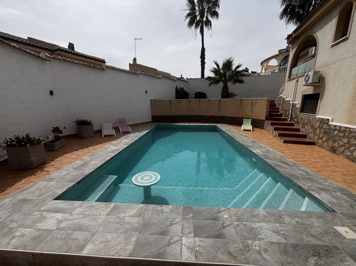 Image No.31-4 Bed Villa for sale