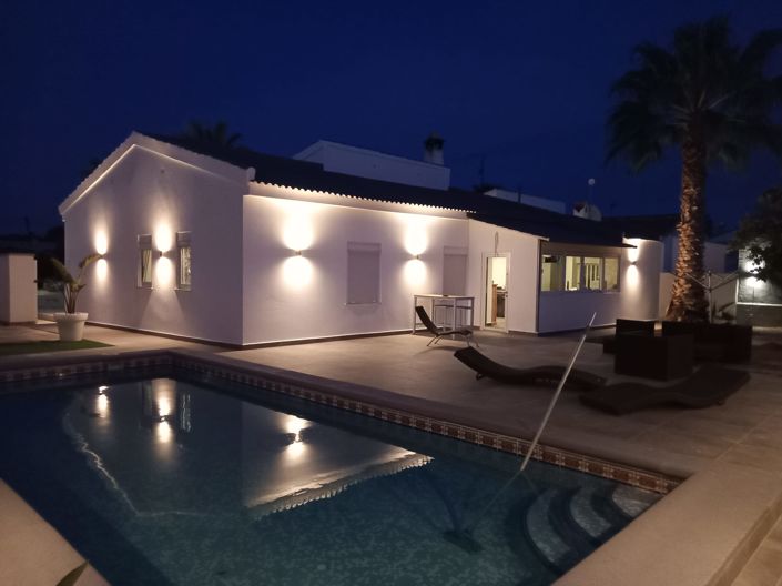 Image No.3-4 Bed Villa for sale