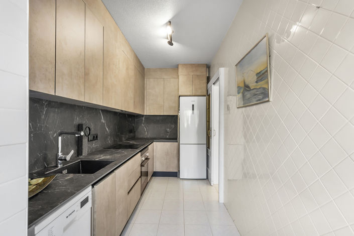 Image No.16-2 Bed Apartment for sale