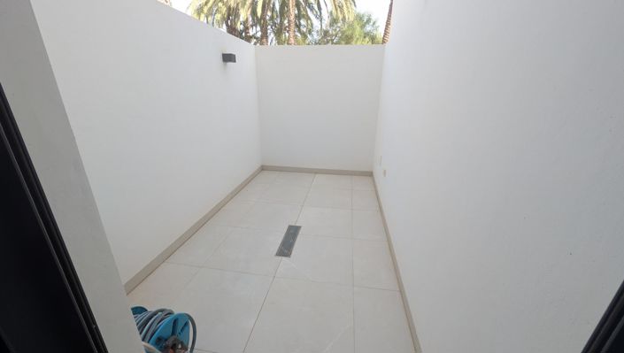 Image No.10-4 Bed Villa for sale