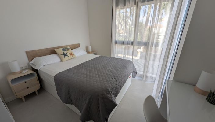 Image No.18-4 Bed Villa for sale