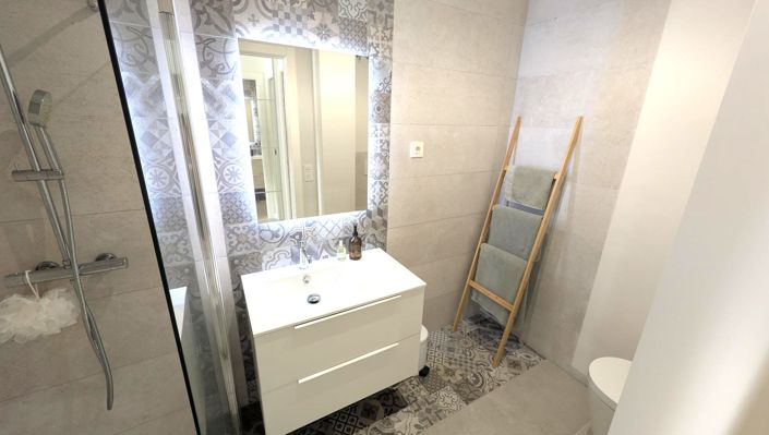 Image No.24-4 Bed Villa for sale