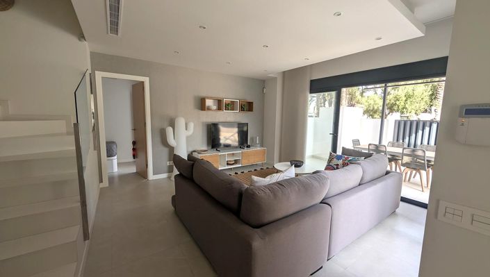 Image No.6-4 Bed Villa for sale
