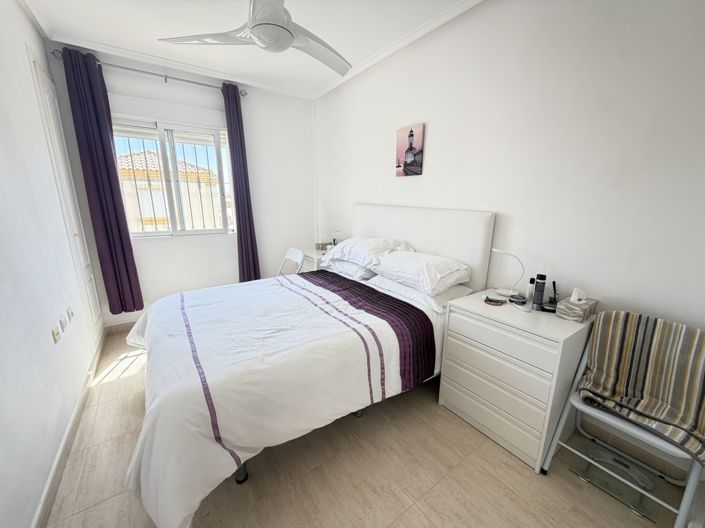 Image No.15-3 Bed Townhouse for sale
