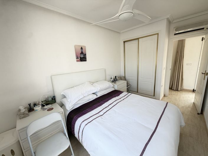 Image No.16-3 Bed Townhouse for sale