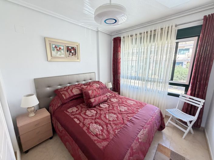 Image No.16-2 Bed Townhouse for sale