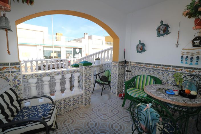 Image No.29-2 Bed Townhouse for sale