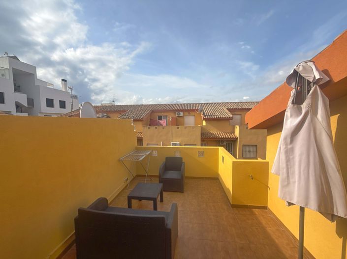 Image No.23-3 Bed Townhouse for sale