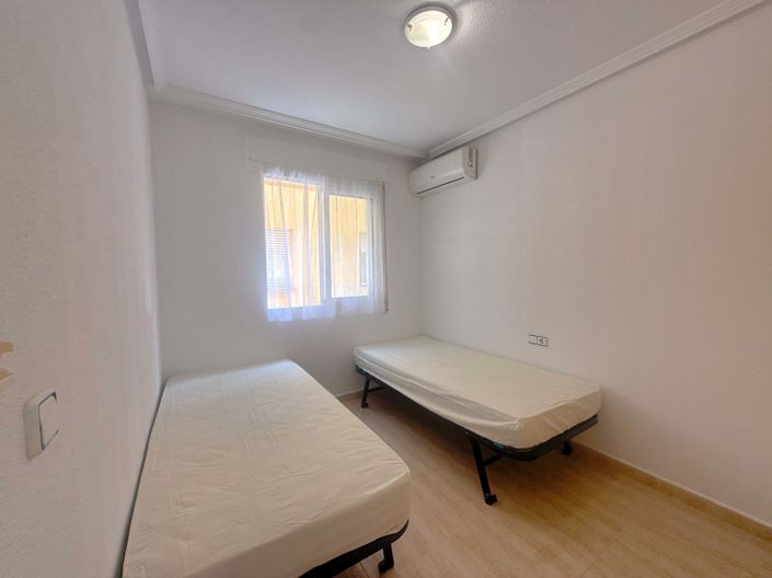 Image No.8-3 Bed Townhouse for sale