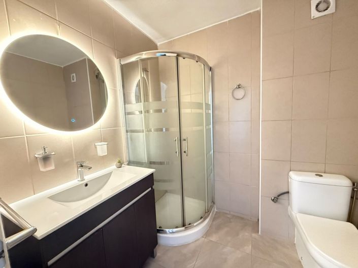 Image No.16-2 Bed Apartment for sale