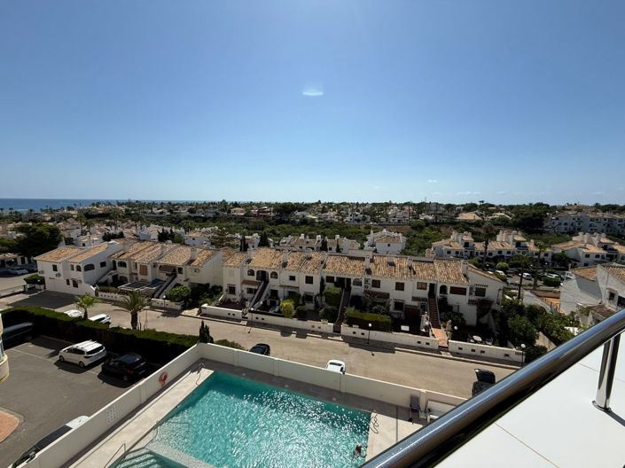 Image No.20-2 Bed Apartment for sale