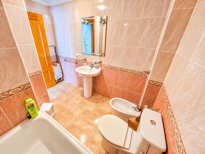 Image No.17-2 Bed Apartment for sale