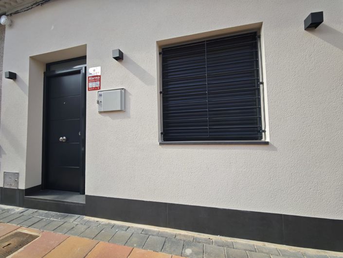 Image No.42-3 Bed Townhouse for sale